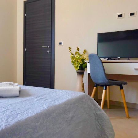 Casa Vacanze E Fitta Camere San Nico Corigliano Calabro Exterior foto