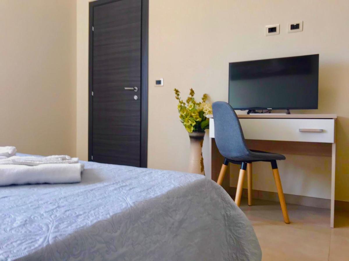 Casa Vacanze E Fitta Camere San Nico Corigliano Calabro Exterior foto